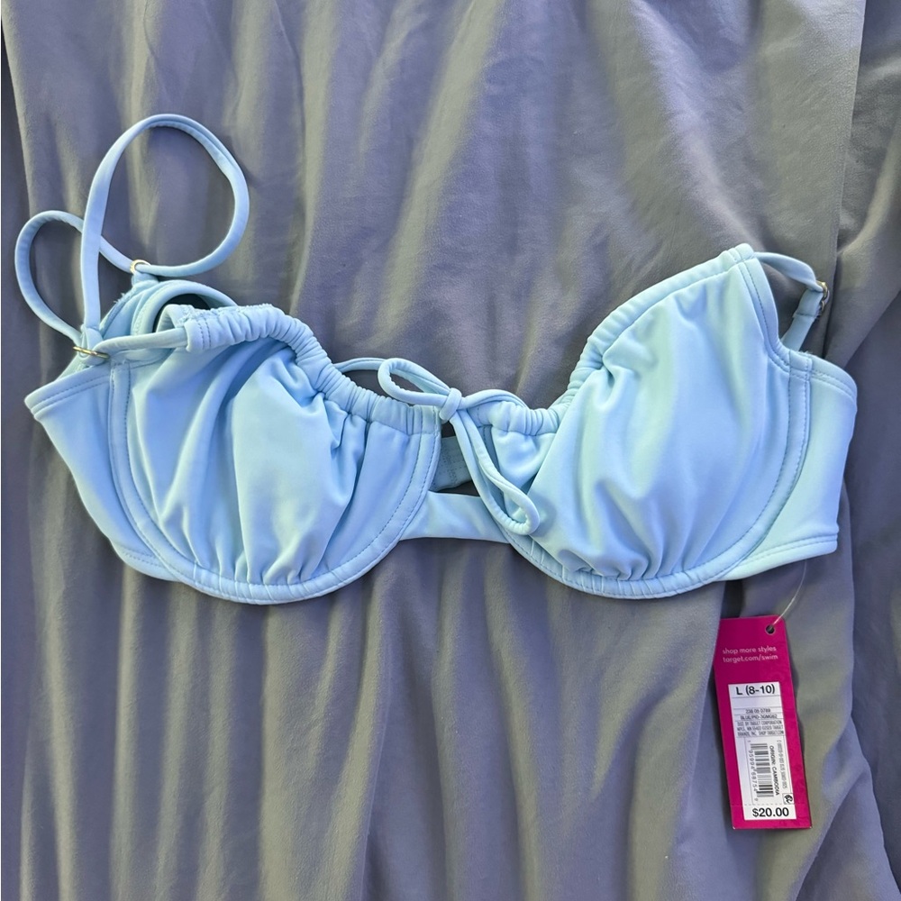 NWT underwire bikini top